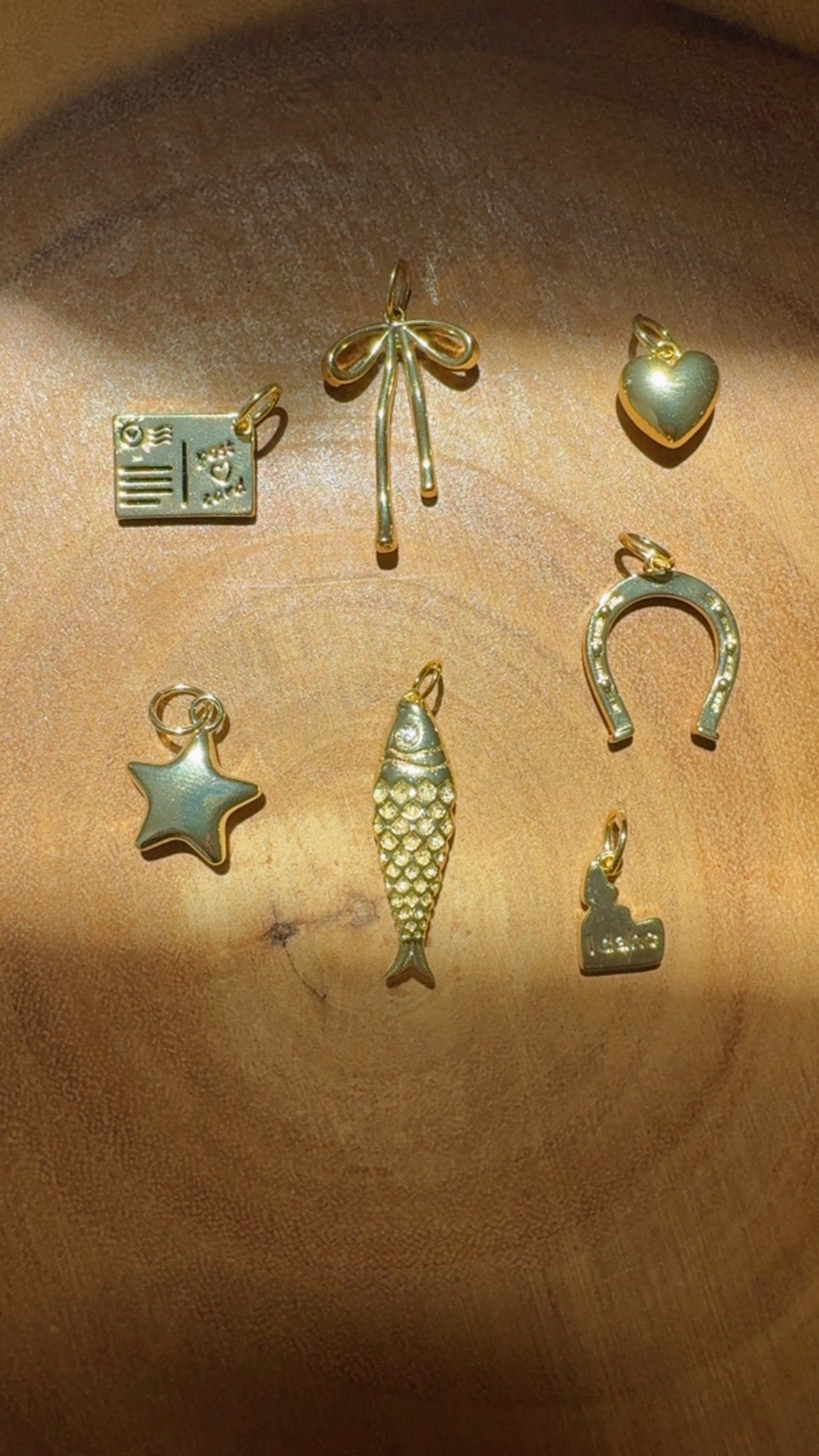 Build Your Souvenir Necklace