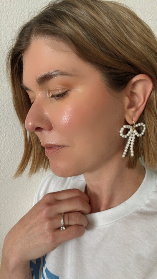 the Pearly Bows