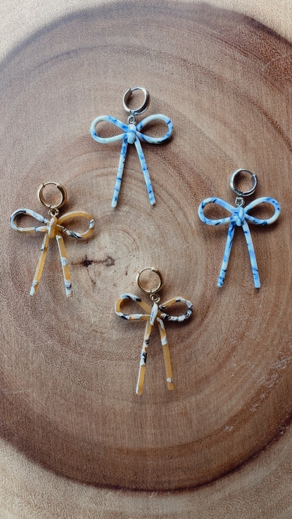 le Café Bow Earrings